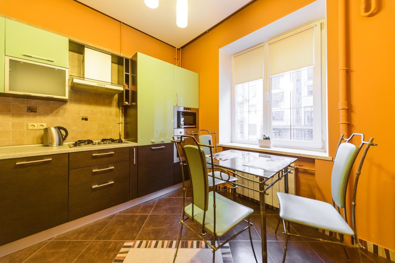 1-Room Apartments Kiev City Center Bagian luar foto